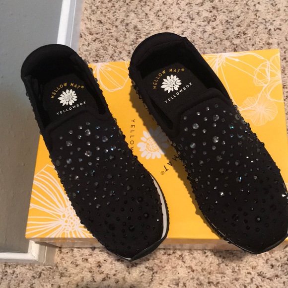 yellow box tennis shoes